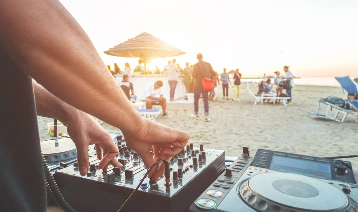 bruiloftsmuziek_op_strand