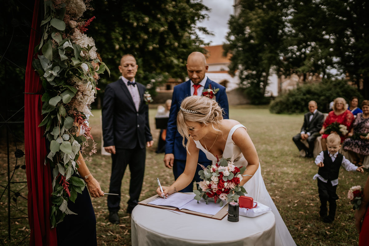 trouwen_in_de_gemeente_Sluis_trouwambtenaar